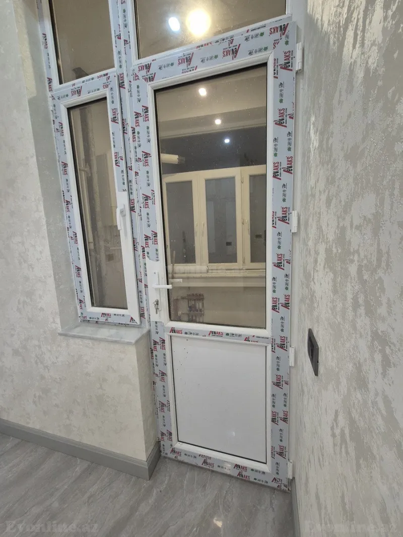 Satılır 3 otaqlı Mənzil Yeni tikili 100 m² Elmlər Akademiyası m. - şəkil 6