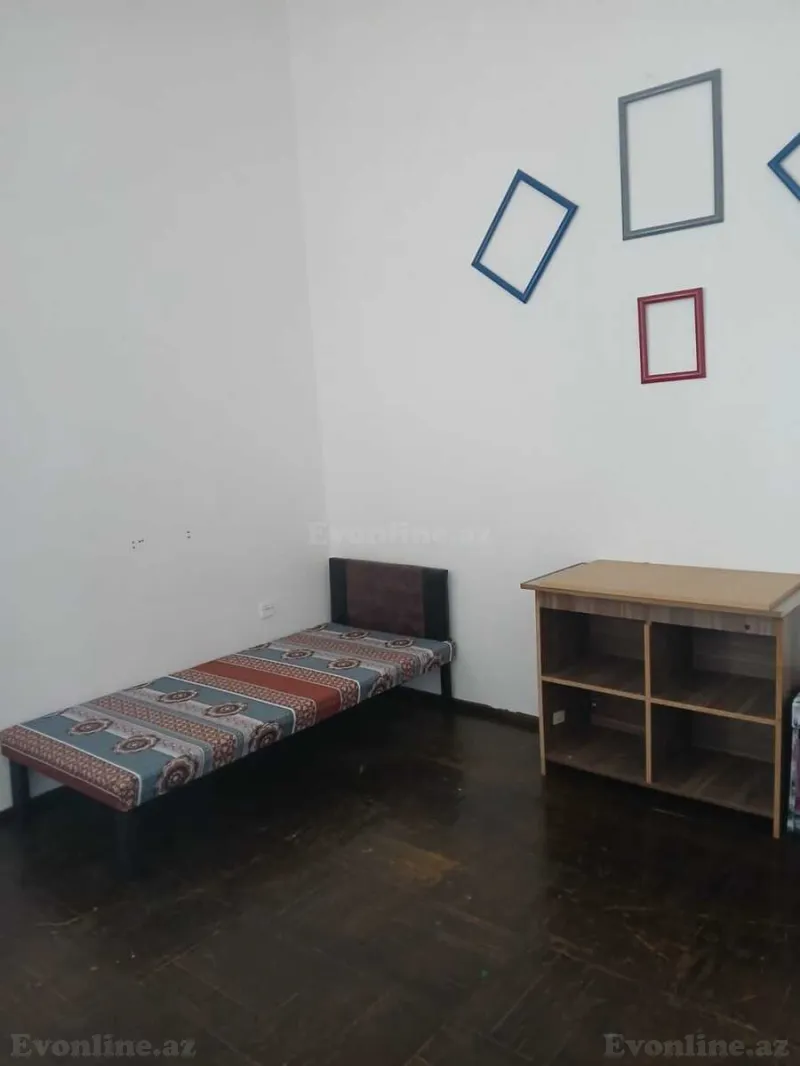 Kirayə verilir 4 otaqlı Mənzil Köhnə tikili 140 m² 28 May m.