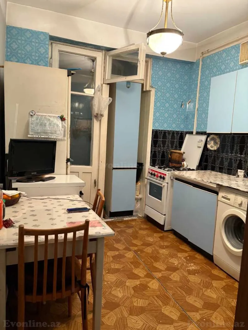 Satılır 3 otaqlı Mənzil Köhnə tikili 80 m² Əhmədli - şəkil 2