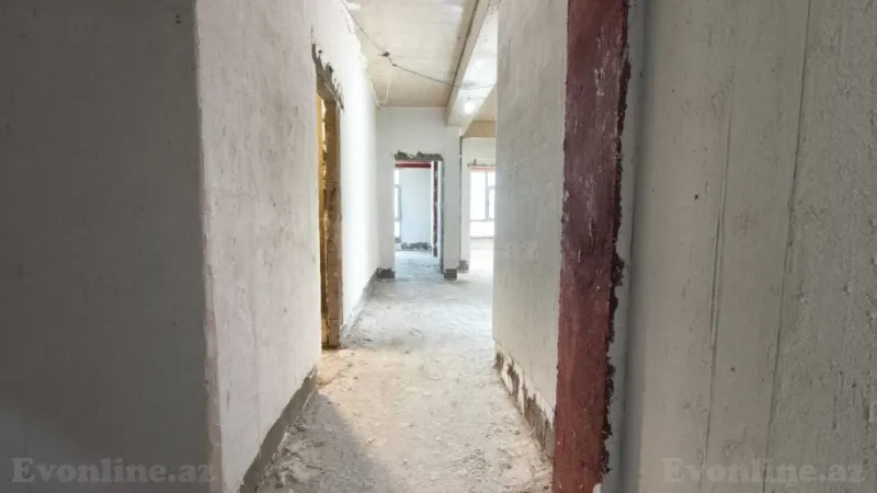 Satılır 3 otaqlı Mənzil Köhnə tikili 134 m² Nərimanov r. - şəkil 7