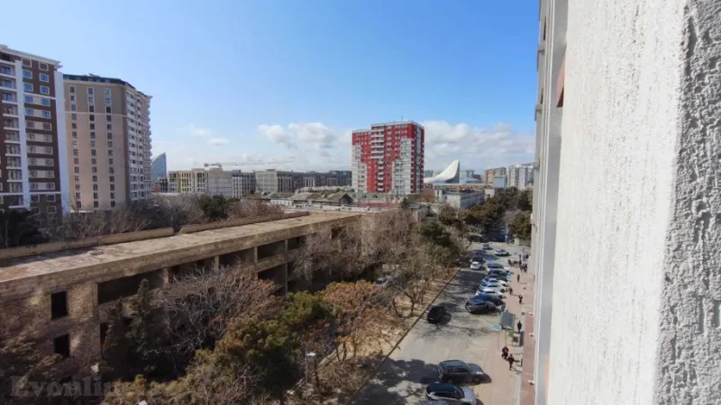 Satılır 3 otaqlı Mənzil Köhnə tikili 134 m² Nərimanov r. - şəkil 8