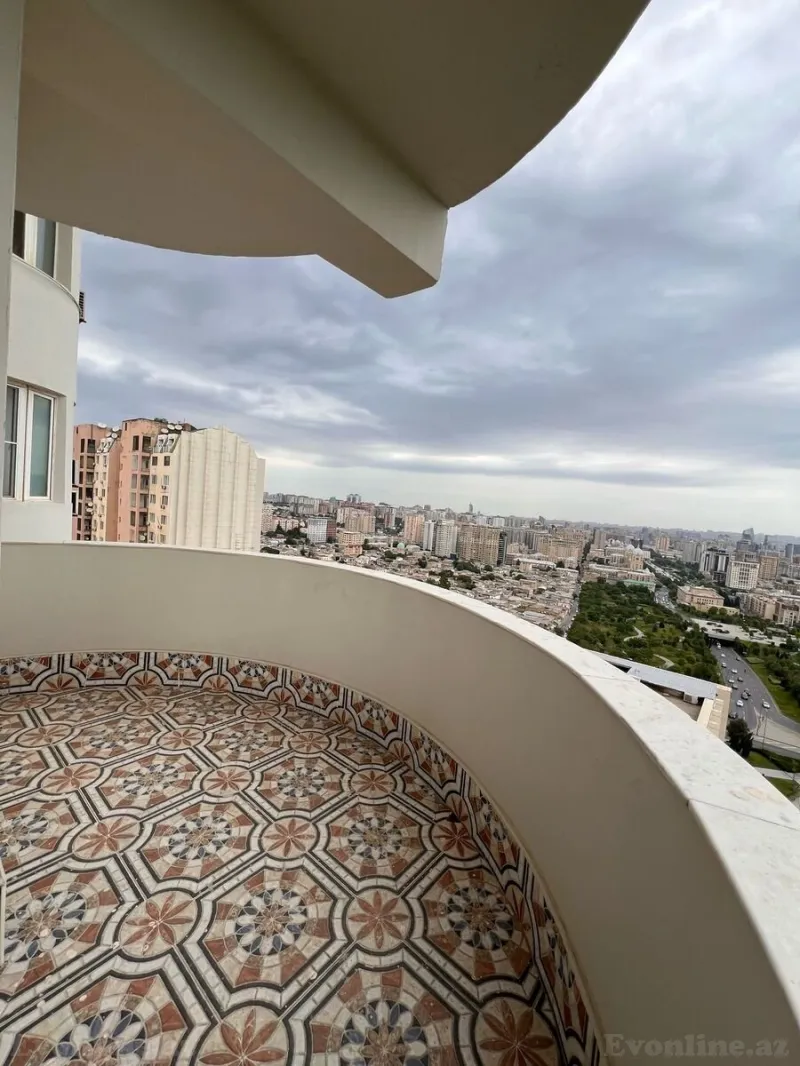 Satılır 4 otaqlı Mənzil Yeni tikili 195 m² Elmlər Akademiyası m. - şəkil 22