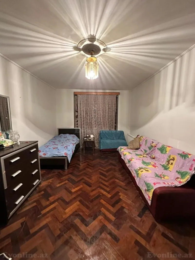 Satılır 1 otaqlı Mənzil Köhnə tikili 37 m² İnşaatçılar m. - şəkil 3