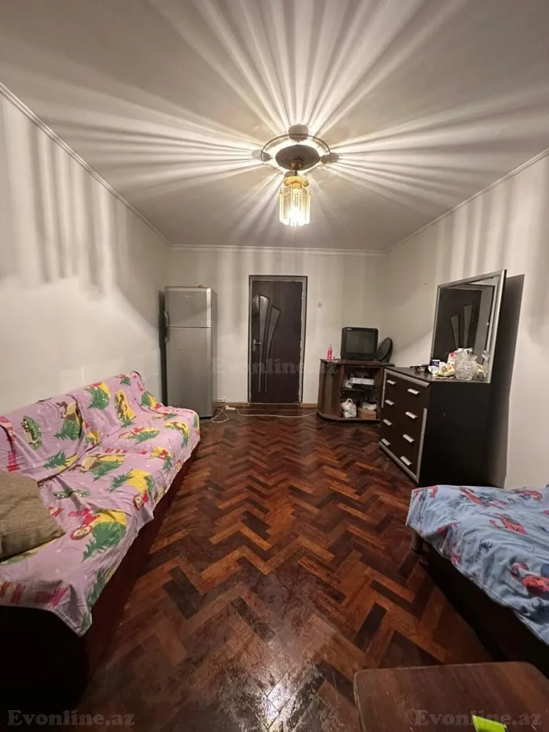 Satılır 1 otaqlı Mənzil Köhnə tikili 37 m² İnşaatçılar m. - şəkil 4