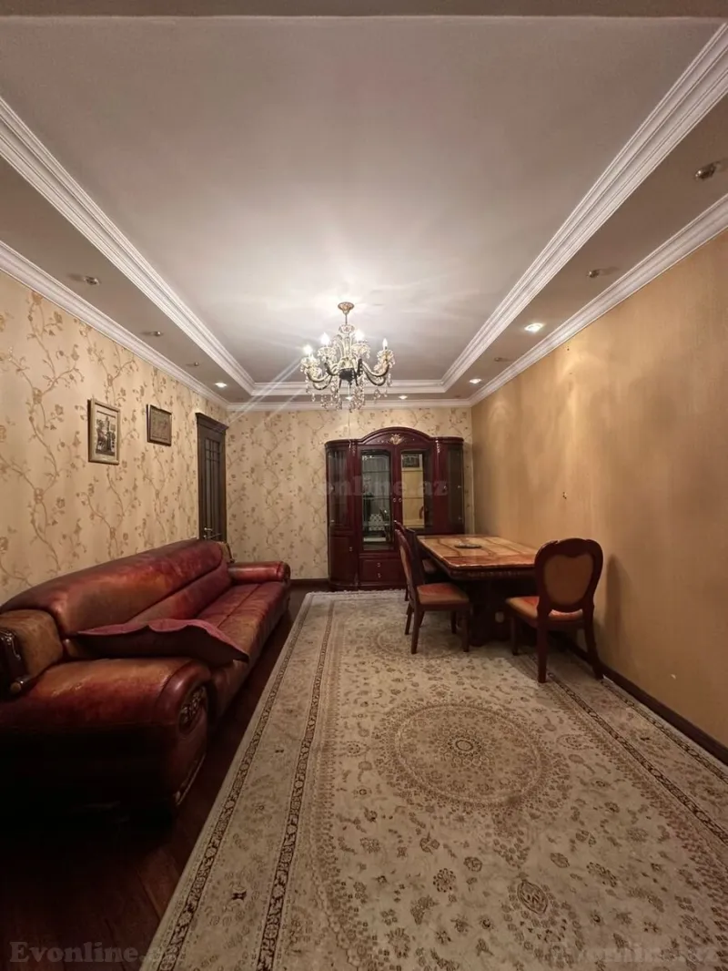 Kirayə verilir 4 otaqlı Mənzil Köhnə tikili 120 m² Nəriman Nərimanov m.