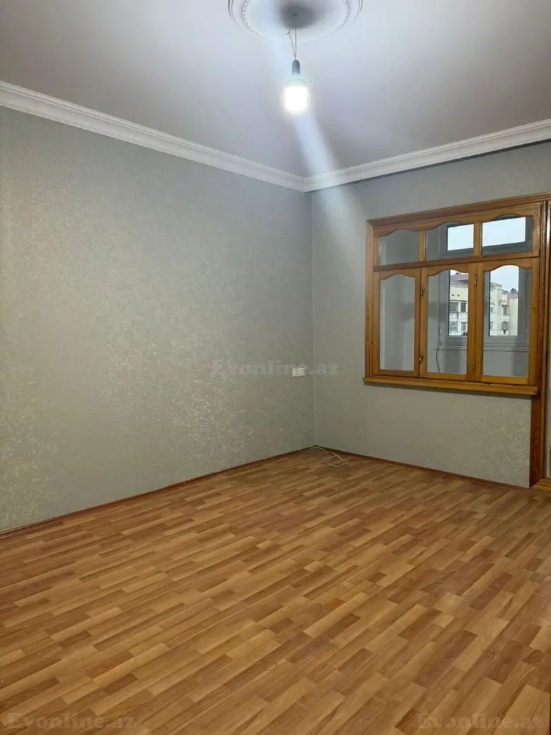Satılır 2 otaqlı Mənzil Köhnə tikili 43 m² Sumqayıt