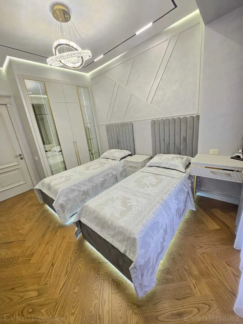 Satılır 4 otaqlı Mənzil Yeni tikili 170 m² 4-cü mikrorayon - şəkil 8