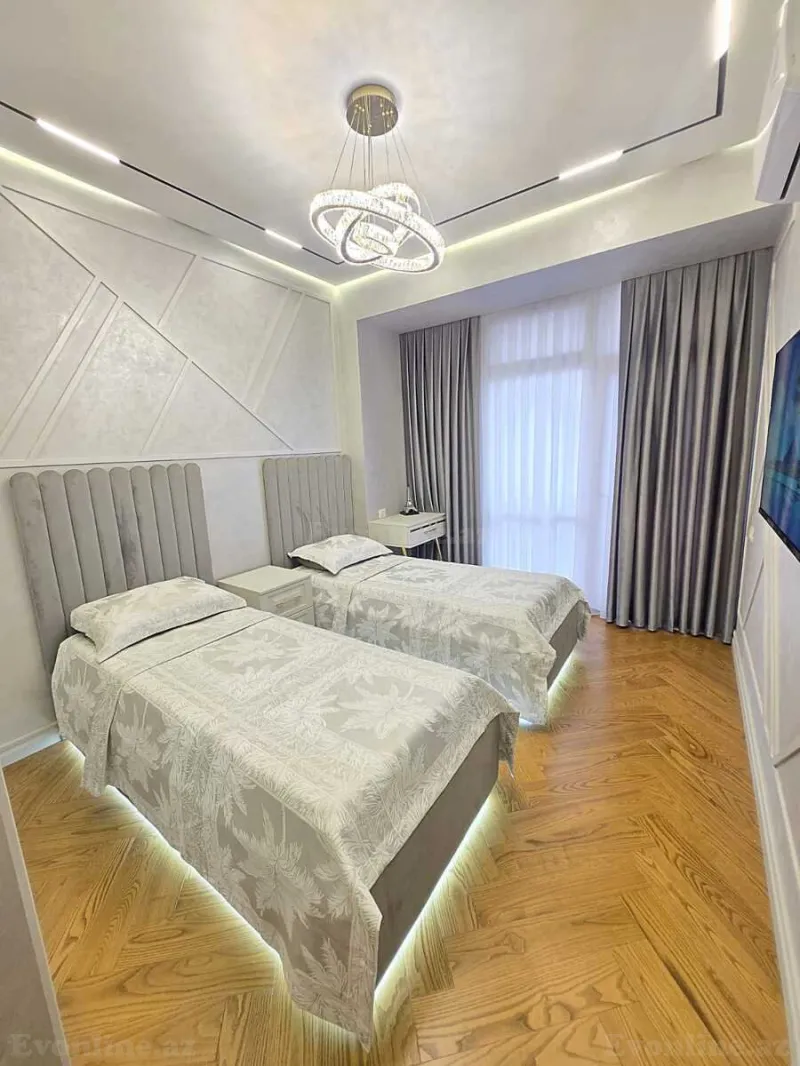 Satılır 4 otaqlı Mənzil Yeni tikili 170 m² 4-cü mikrorayon - şəkil 15