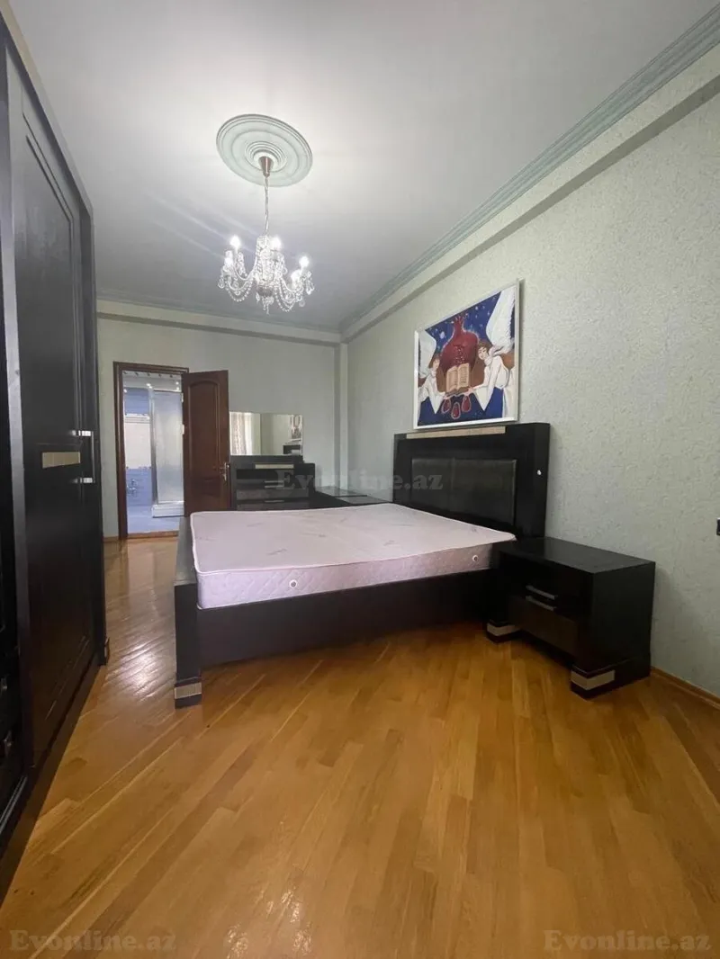 Satılır 4 otaqlı Mənzil Yeni tikili 250 m² Elmlər Akademiyası m. - şəkil 11