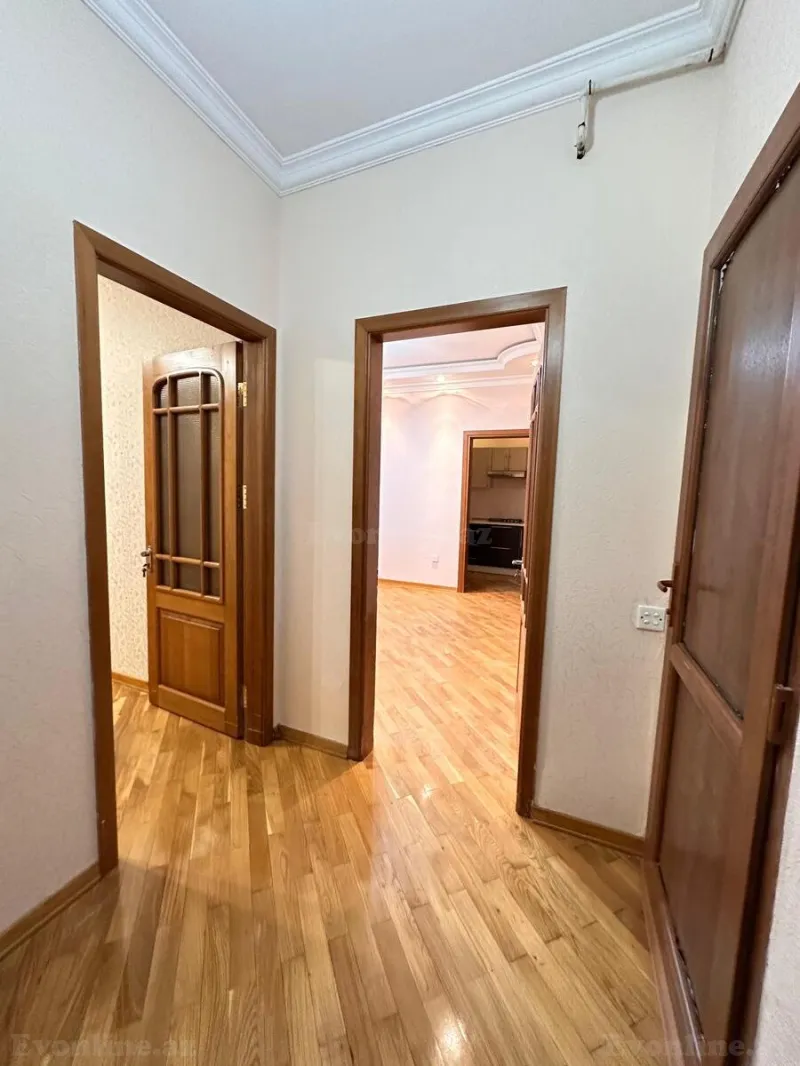 Satılır 3 otaqlı Mənzil Yeni tikili 60 m² 8 Noyabr m. - şəkil 10