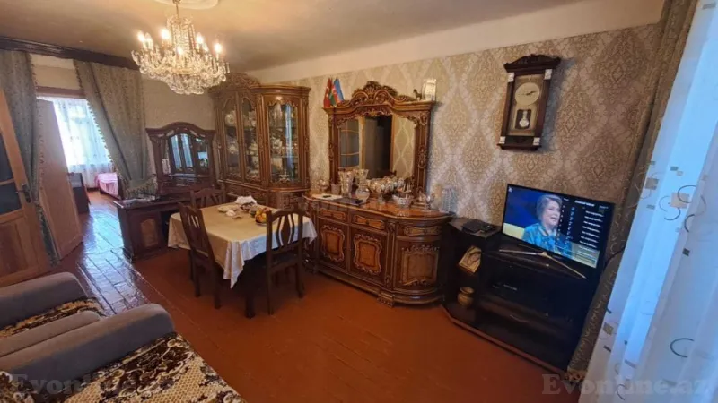 Satılır 2 otaqlı Mənzil Köhnə tikili 50 m² Neftçilər m.