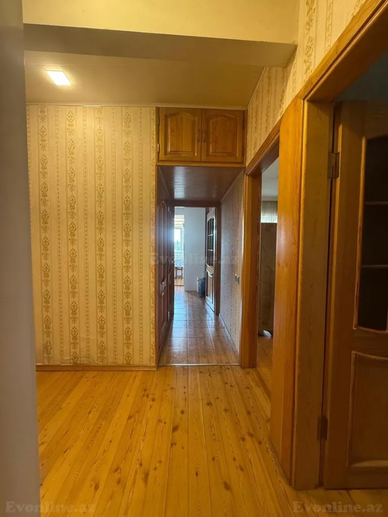 Satılır 4 otaqlı Mənzil Köhnə tikili 100 m² Həzi Aslanov m. - şəkil 14