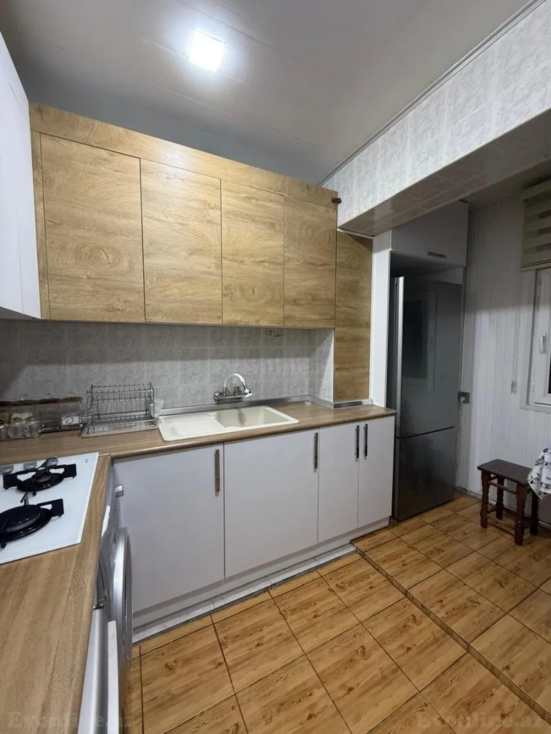 Satılır 4 otaqlı Mənzil Köhnə tikili 100 m² Həzi Aslanov m. - şəkil 16