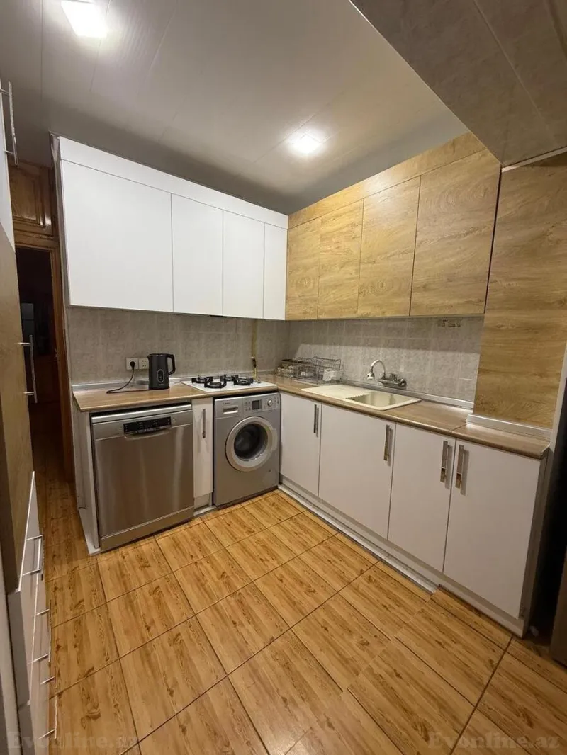 Satılır 4 otaqlı Mənzil Köhnə tikili 100 m² Həzi Aslanov m. - şəkil 18