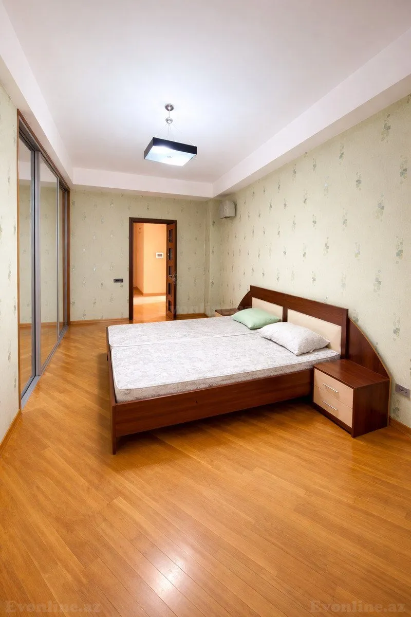 Satılır 4 otaqlı Mənzil Yeni tikili 212 m² Sahil m. - şəkil 8