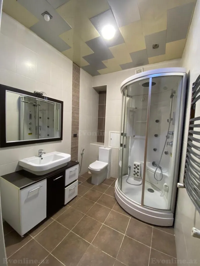 Satılır 4 otaqlı Mənzil Yeni tikili 212 m² Sahil m. - şəkil 17