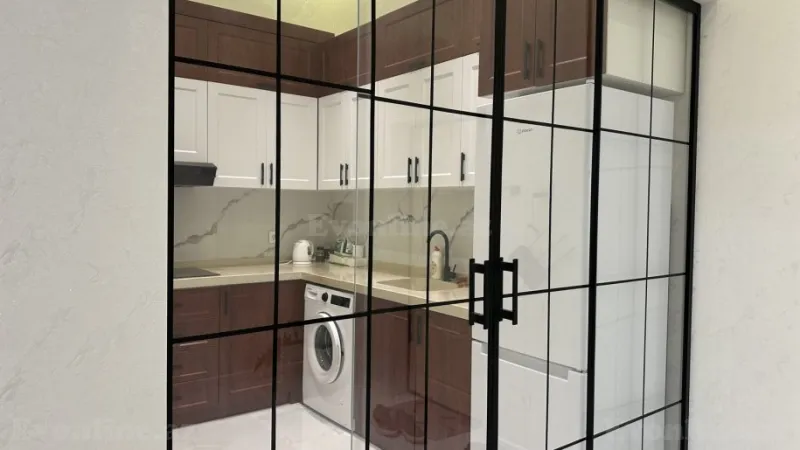 Kirayə verilir 3 otaqlı Mənzil Yeni tikili 110 m² Yasamal - şəkil 6