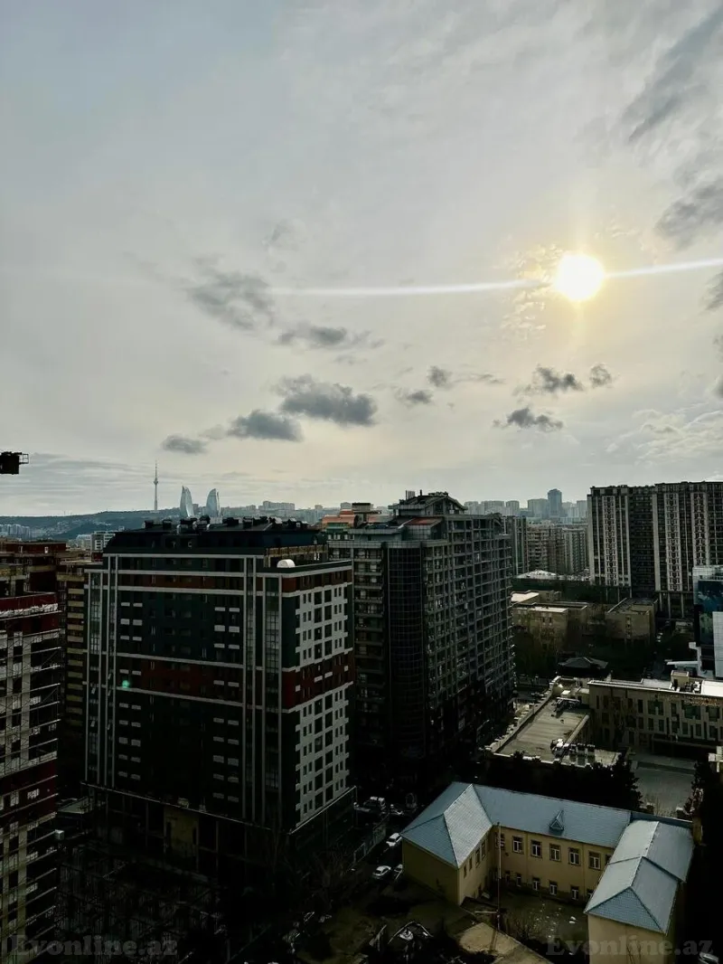 Satılır 3 otaqlı Mənzil Yeni tikili 100 m² 28 May m. - şəkil 23