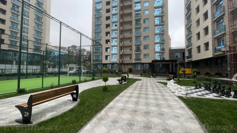 Satılır 3 otaqlı Mənzil Yeni tikili 100 m² 28 May m. - şəkil 27
