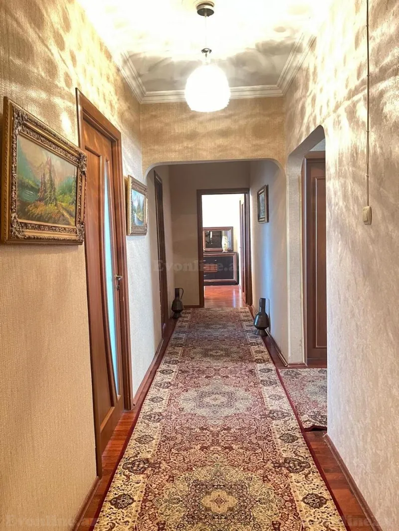 Satılır 5 otaqlı Mənzil Köhnə tikili 116 m² Xırdalan