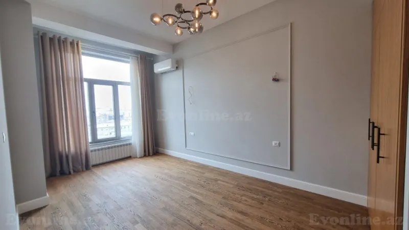 Satılır 4 otaqlı Mənzil Yeni tikili 150 m² Gənclik m. - şəkil 6