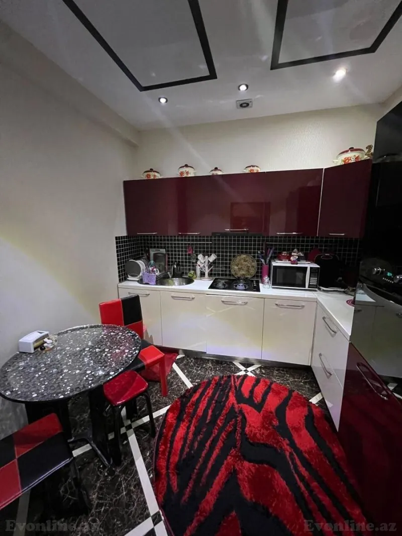 Satılır 3 otaqlı Mənzil Yeni tikili 118 m² 28 May m. - şəkil 2