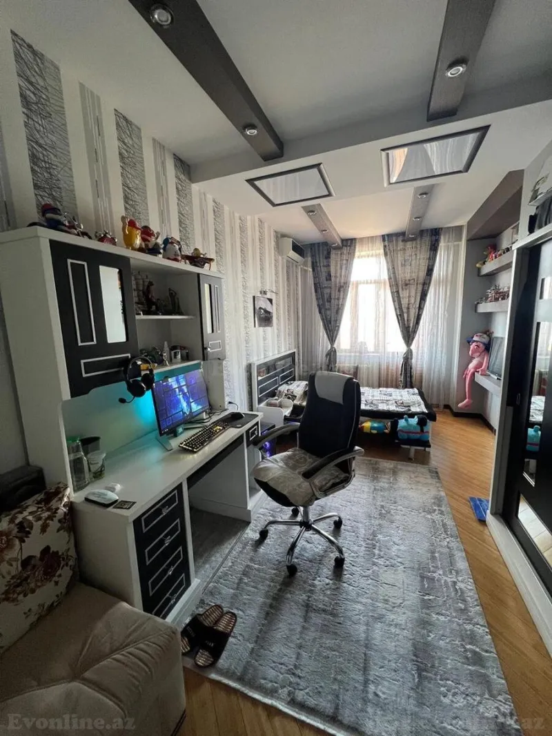 Satılır 3 otaqlı Mənzil Yeni tikili 118 m² 28 May m. - şəkil 8