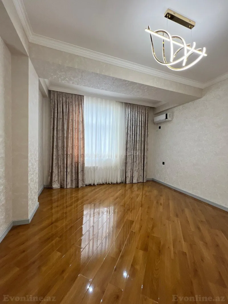 Satılır 4 otaqlı Mənzil Yeni tikili 134 m² Qara Qarayev m. - şəkil 15