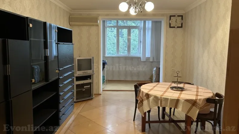 Satılır 3 otaqlı Mənzil Köhnə tikili 68 m² Badamdar