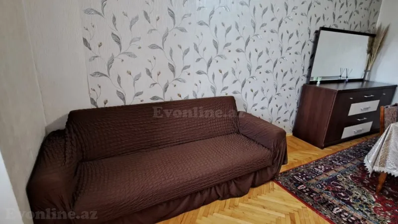 Kirayə verilir 3 otaqlı Mənzil Köhnə tikili 85 m² Yeni Yasamal