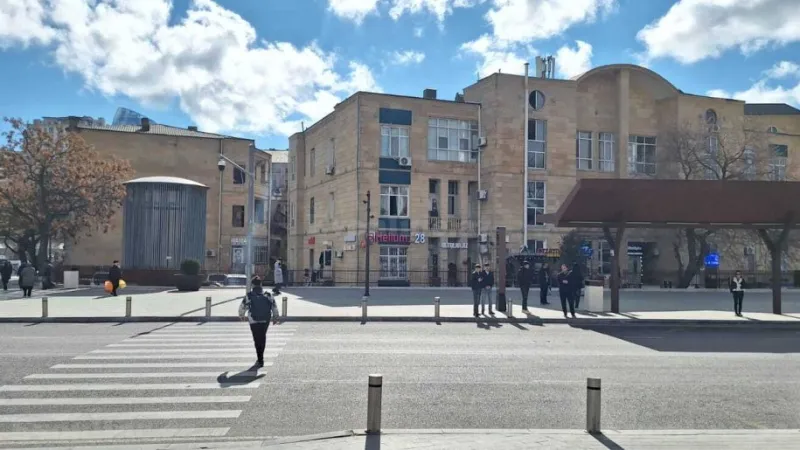 Satılır 2 otaqlı Mənzil Köhnə tikili 56 m² 28 May m.