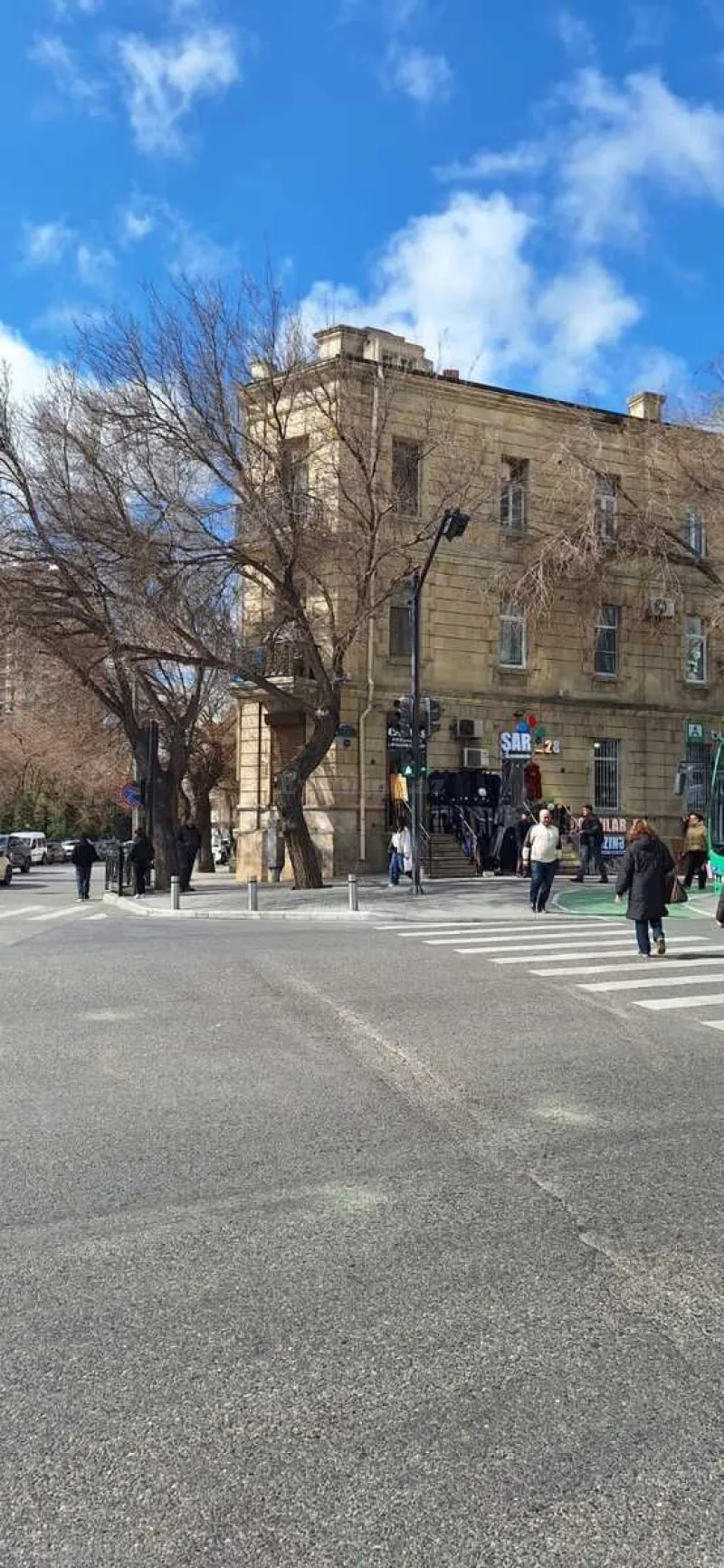 Satılır 2 otaqlı Mənzil Köhnə tikili 56 m² 28 May m. - şəkil 2