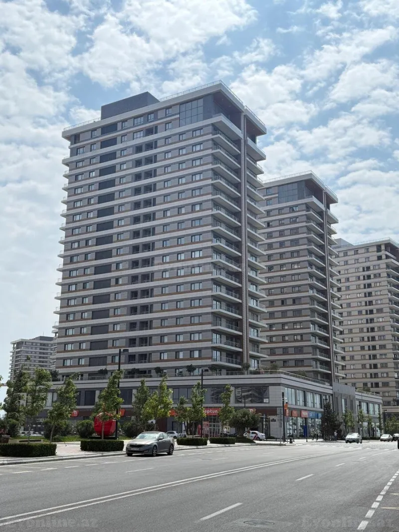 Kirayə verilir 3 otaqlı Mənzil Yeni tikili 110 m² Xətai r.