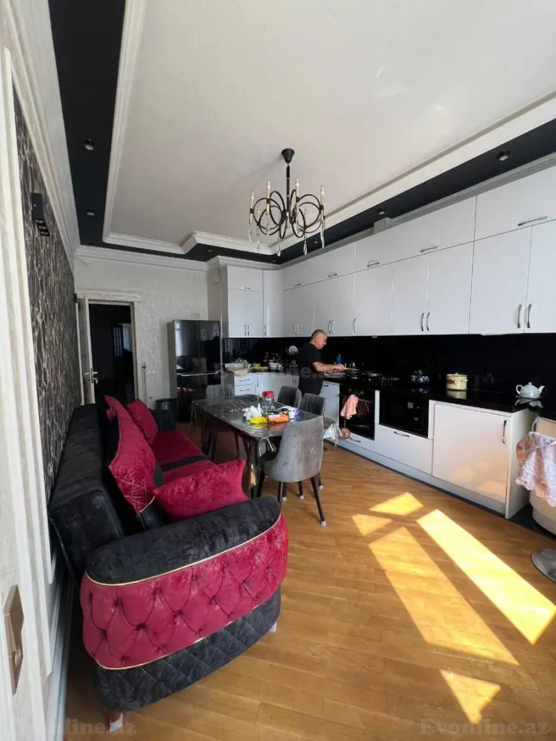 Satılır 3 otaqlı Mənzil Yeni tikili 140 m² 28 May m. - şəkil 12