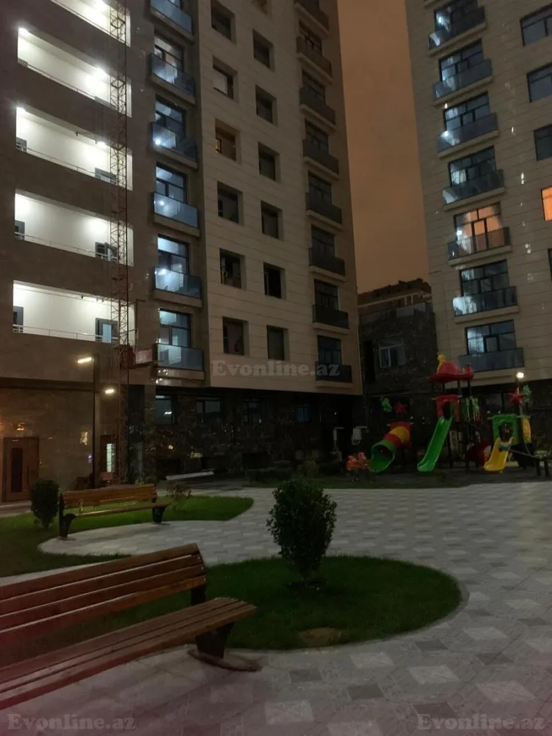 Satılır 2 otaqlı Mənzil Yeni tikili 67 m² 28 May m.