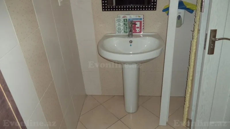 Kirayə verilir Ofis 300 m² Xətai r. - şəkil 22