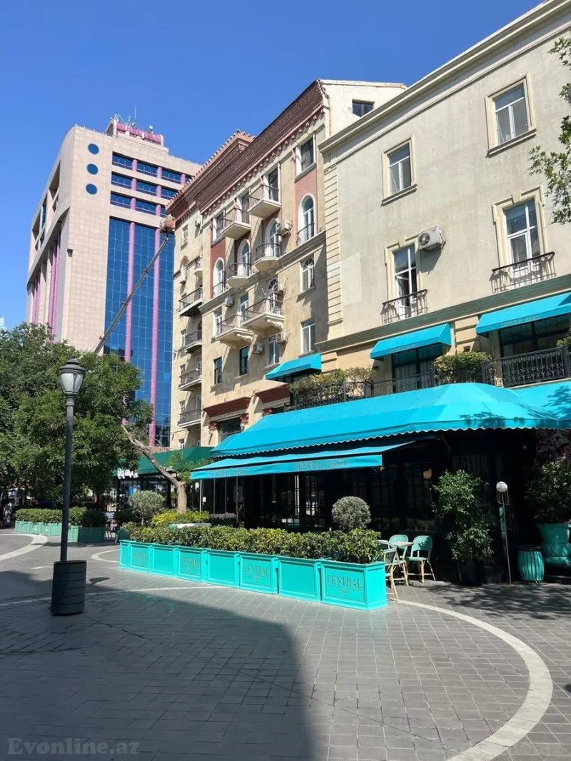 Kirayə verilir 3 otaqlı Mənzil Yeni tikili 80 m² İçərişəhər m.