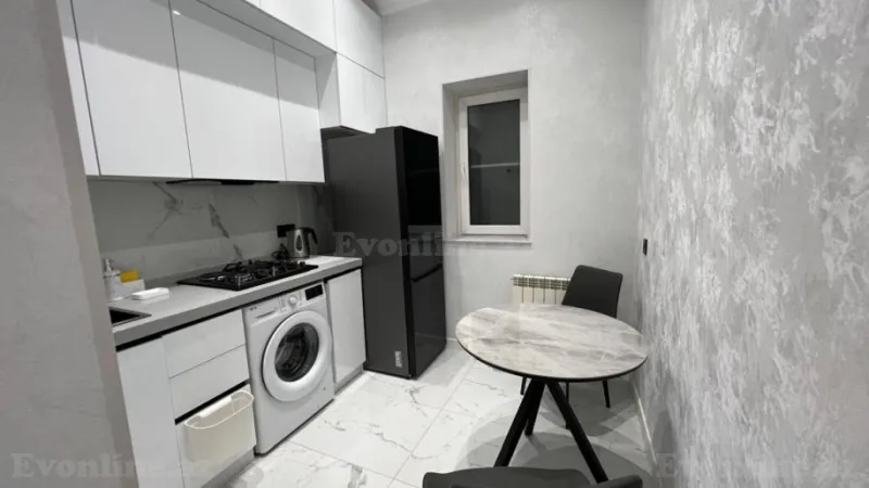 Kirayə verilir 3 otaqlı Mənzil Yeni tikili 80 m² İçərişəhər m. - şəkil 22