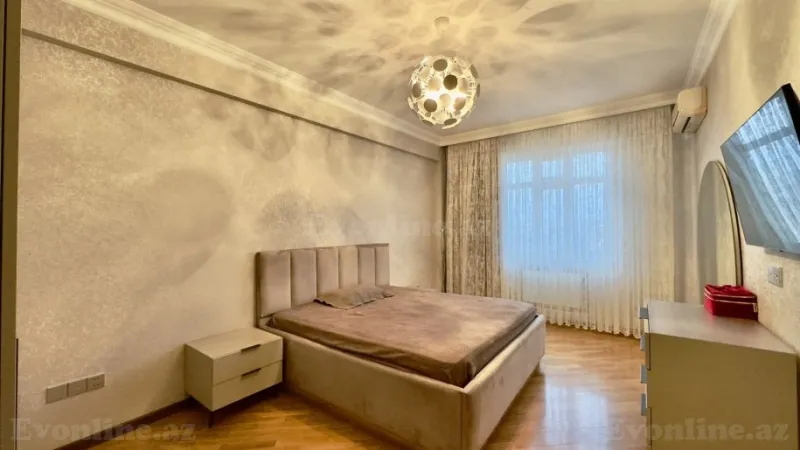 Satılır 3 otaqlı Mənzil Yeni tikili 150 m² İnşaatçılar m. - şəkil 8