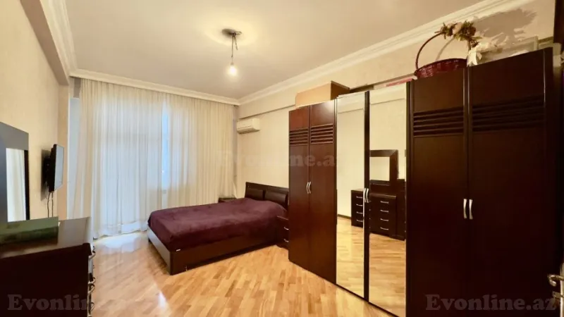 Satılır 3 otaqlı Mənzil Yeni tikili 150 m² İnşaatçılar m. - şəkil 9