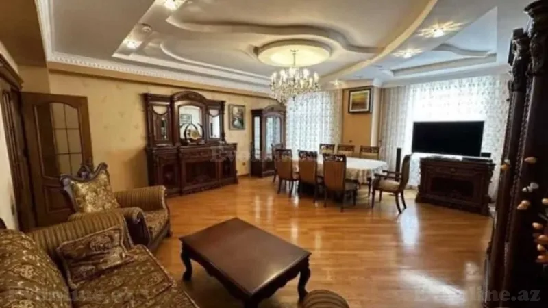 Kirayə verilir 3 otaqlı Mənzil Yeni tikili 153 m² 8 Noyabr m.