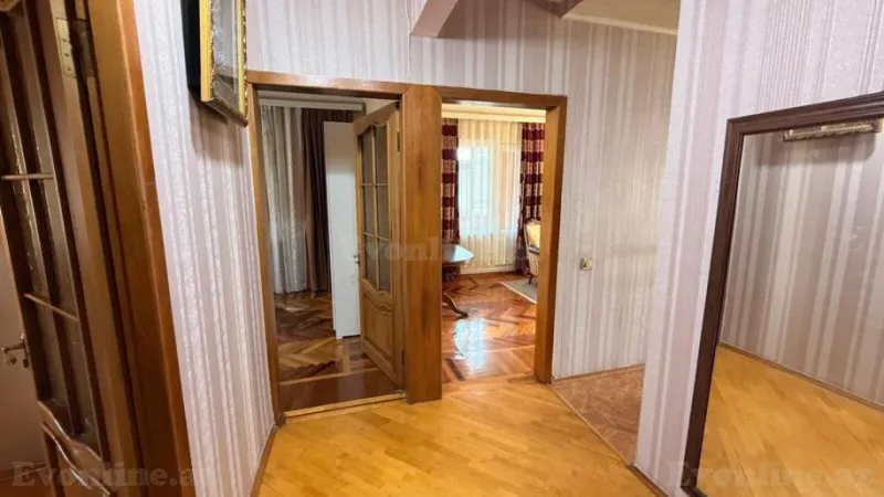 Kirayə verilir 3 otaqlı Mənzil Köhnə tikili 90 m² Nəriman Nərimanov m. - şəkil 16