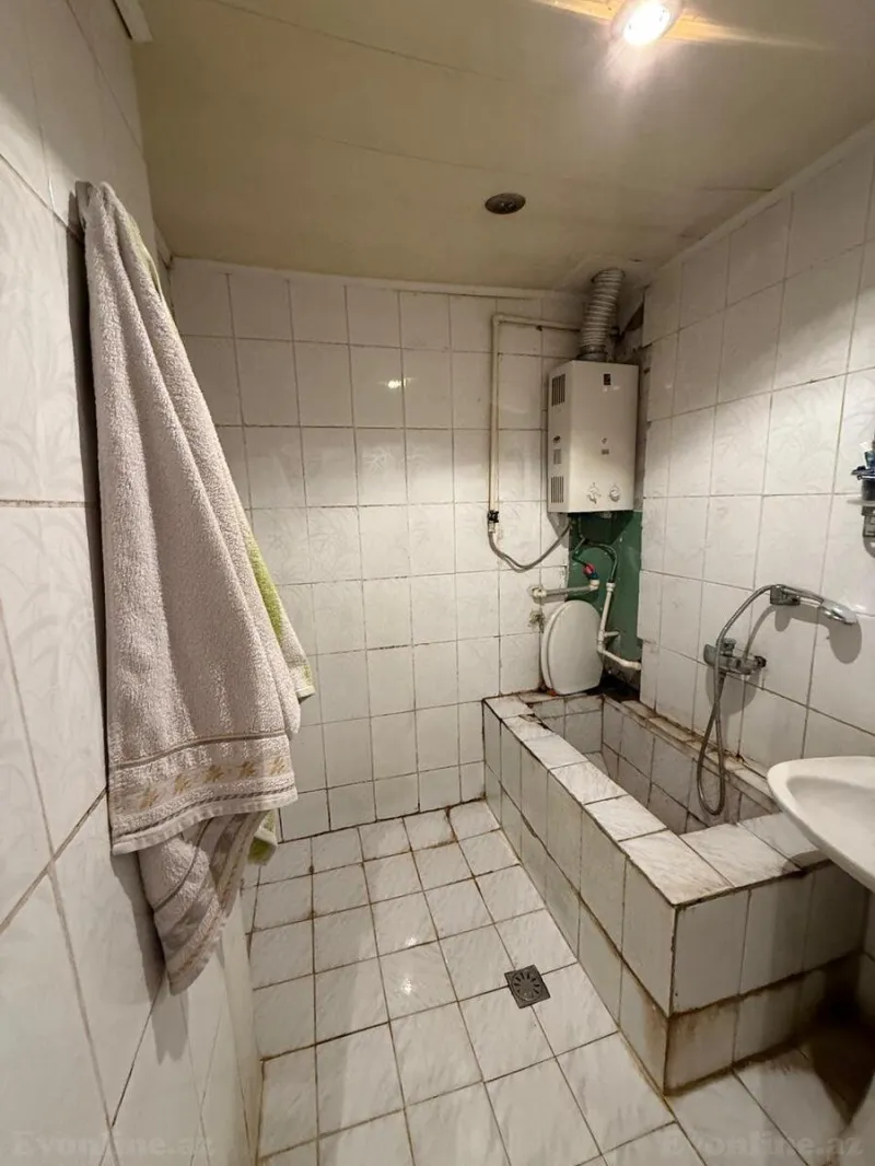 Satılır 3 otaqlı Mənzil Köhnə tikili 62 m² Xətai r. - şəkil 19