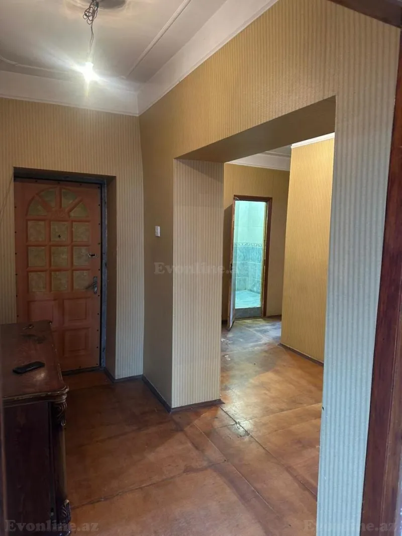 Satılır 4 otaqlı Mənzil Köhnə tikili 130 m² Sabunçu r. - şəkil 12