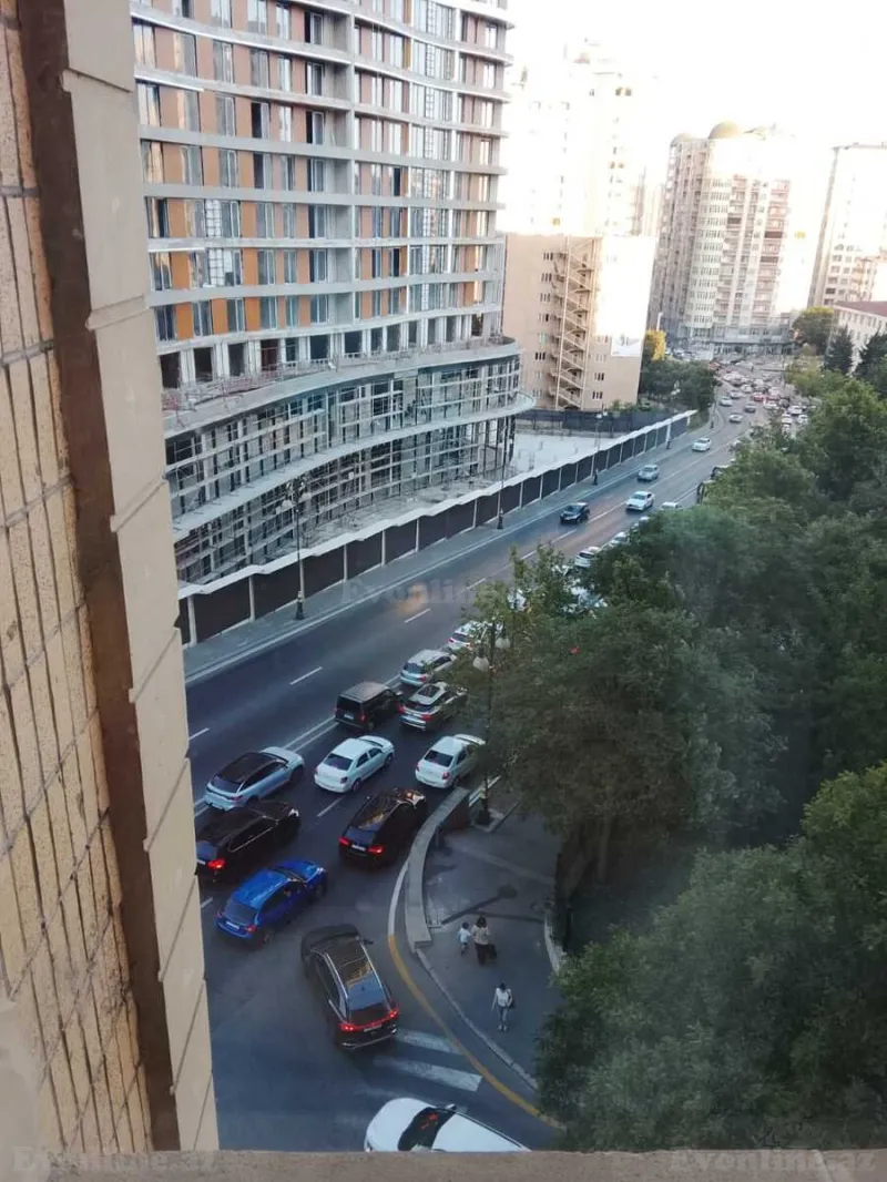 Kirayə verilir 2 otaqlı Mənzil Yeni tikili 113 m² Gənclik m. - şəkil 2