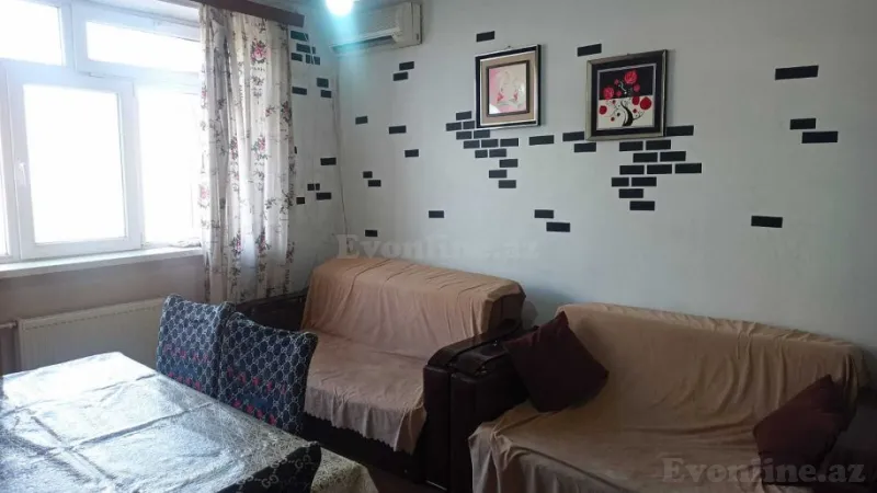 Kirayə verilir 2 otaqlı Mənzil Köhnə tikili 25 m² Azadlıq prospekti m.