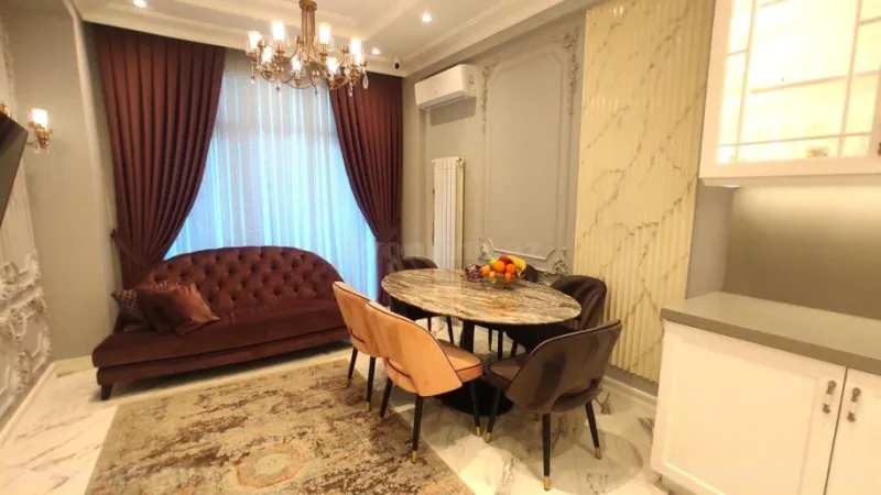 Satılır 4 otaqlı Mənzil Yeni tikili 245 m² Xətai m.