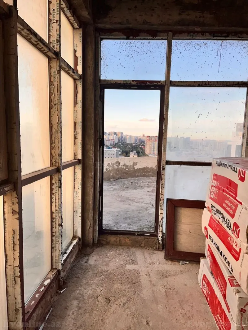 Satılır 4 otaqlı Mənzil Yeni tikili 210 m² Elmlər Akademiyası m. - şəkil 15