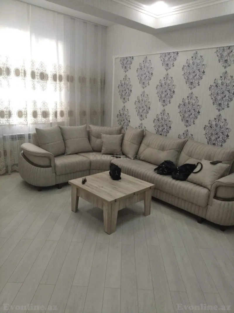 Kirayə verilir 2 otaqlı Mənzil Köhnə tikili 55 m² Nəriman Nərimanov m.