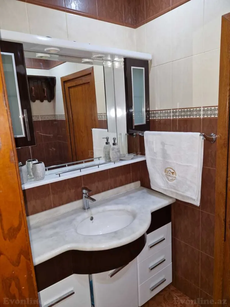 Kirayə verilir 3 otaqlı Mənzil Köhnə tikili 150 m² Qaradağ r. - şəkil 20